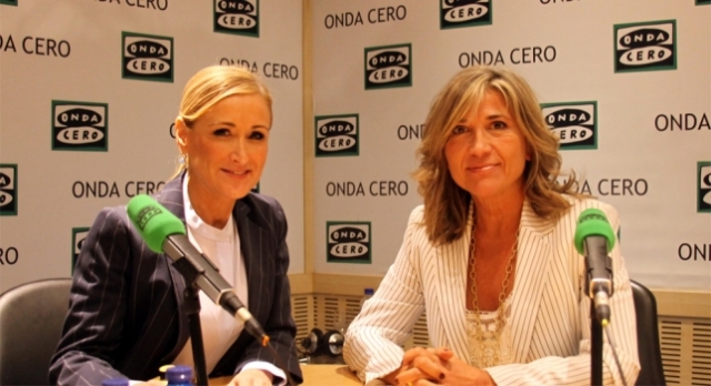 Julia Otero con  Cristina Cifuentes
